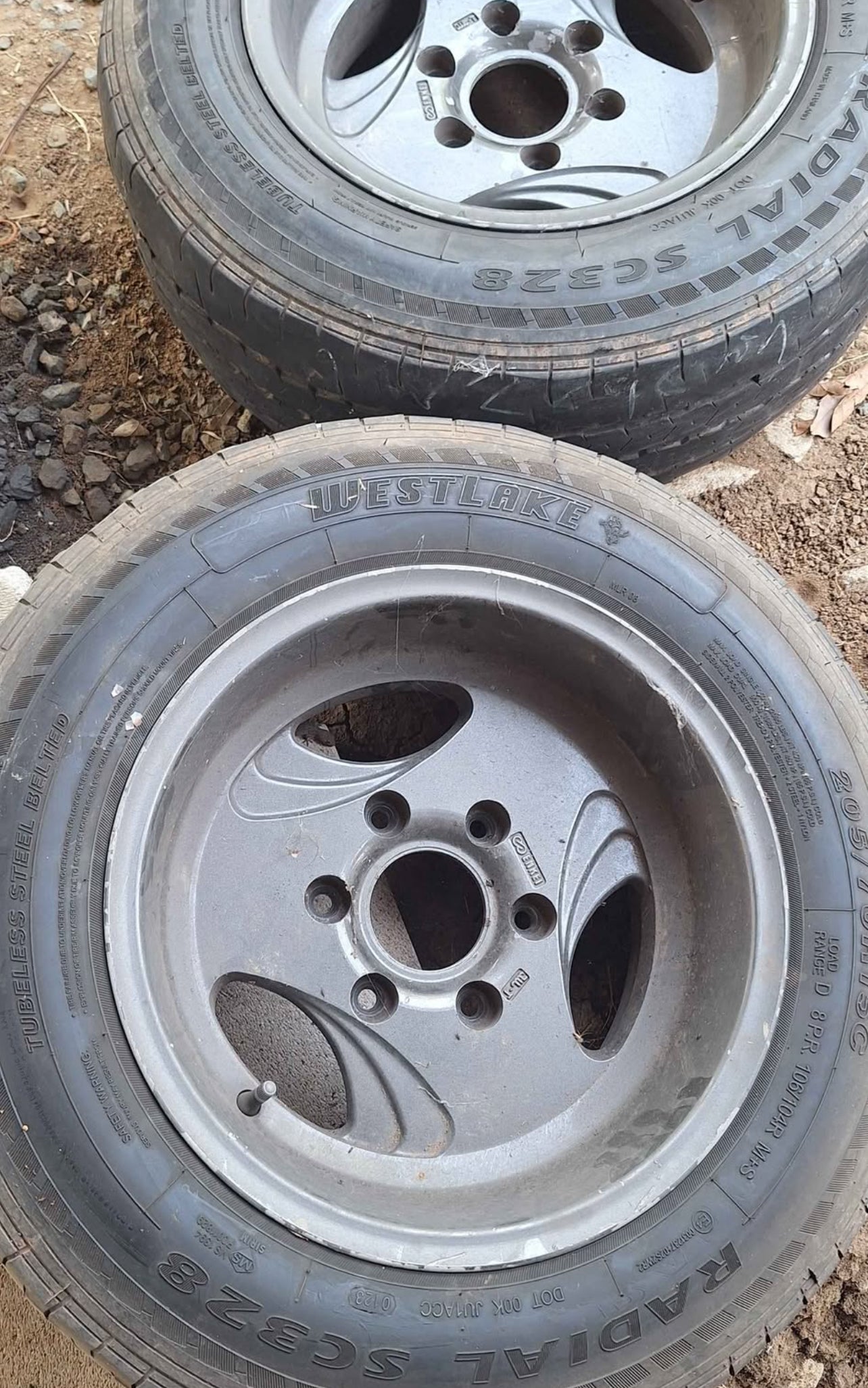 15/7.5” -15 Enkei 6lug. One Pair. No tyres.