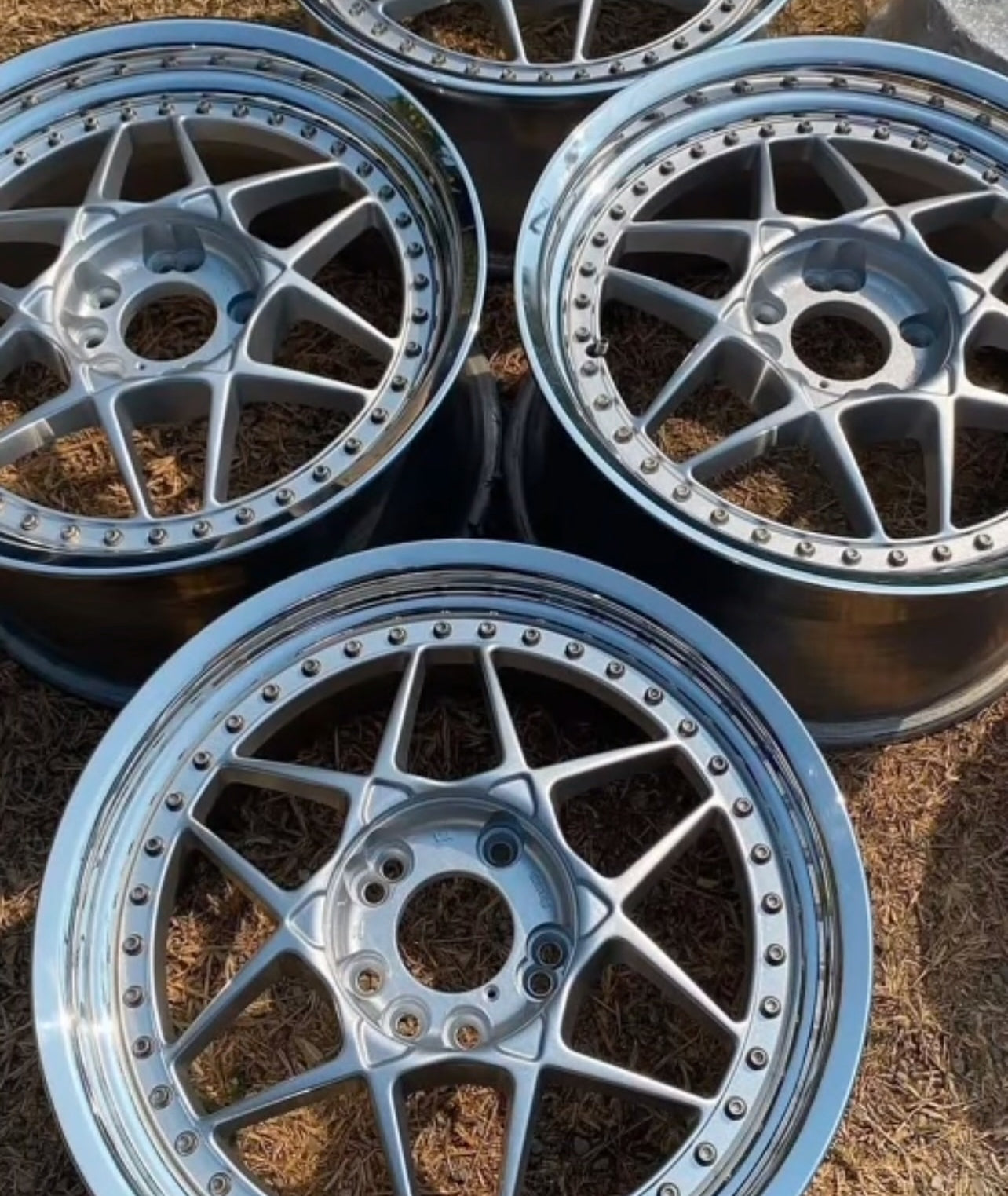 Modena Racing 17ā set.