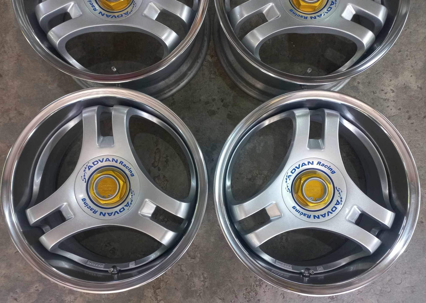 Super advan 17“ set. 5x114.3