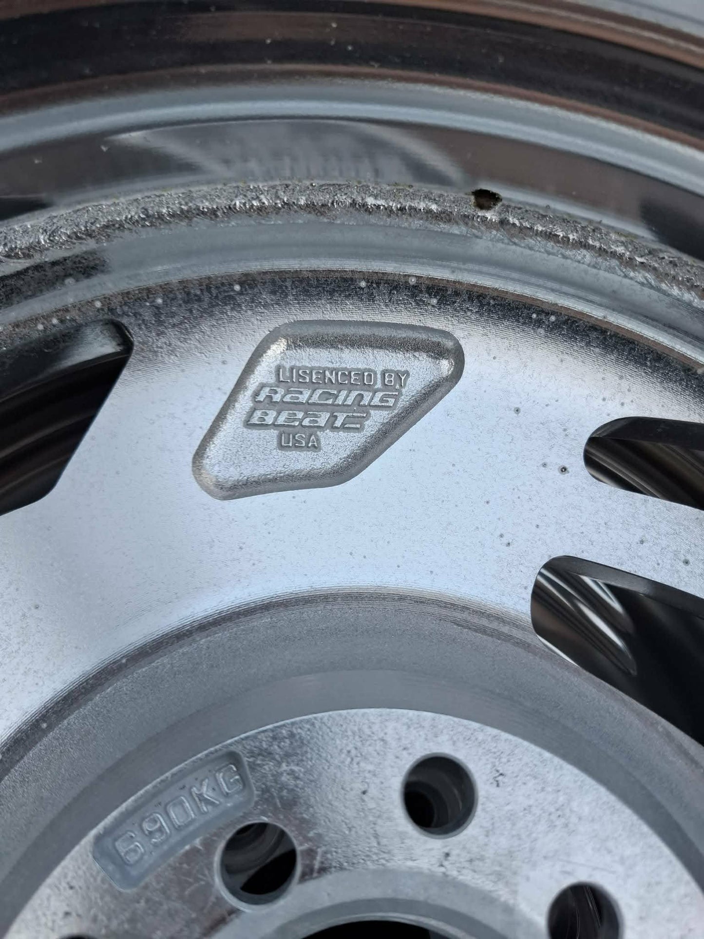 Racing Beat mad shark 16” set.