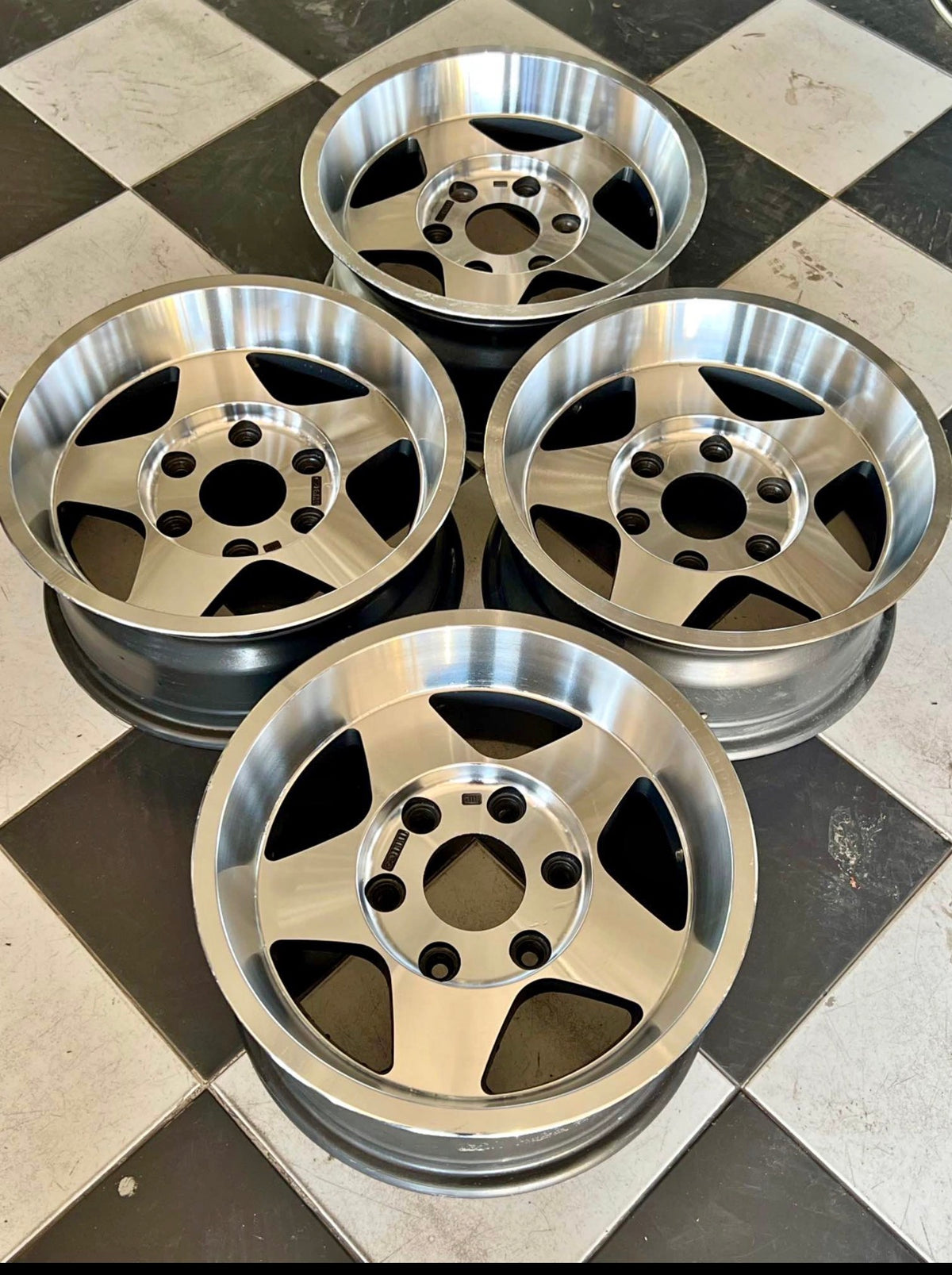 Enkei 15/7” -20. 6/139.7 set