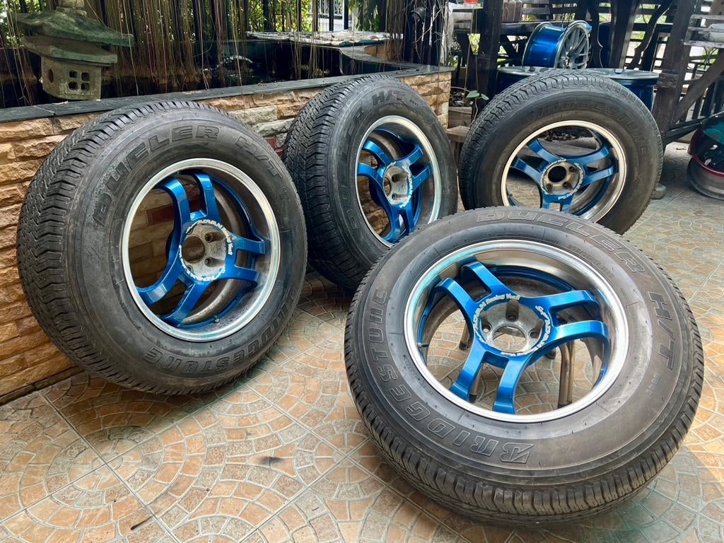 Super Advan v2 17/8.5” +27 5/114.3